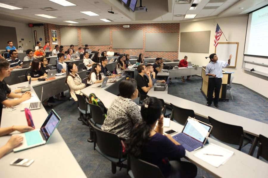Dr. Subhajyoti (Shubho) Bandyopadhyay presenting in class