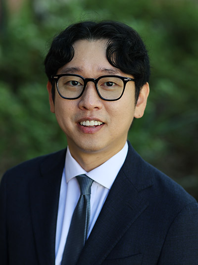 Kyung Hwan Lee 